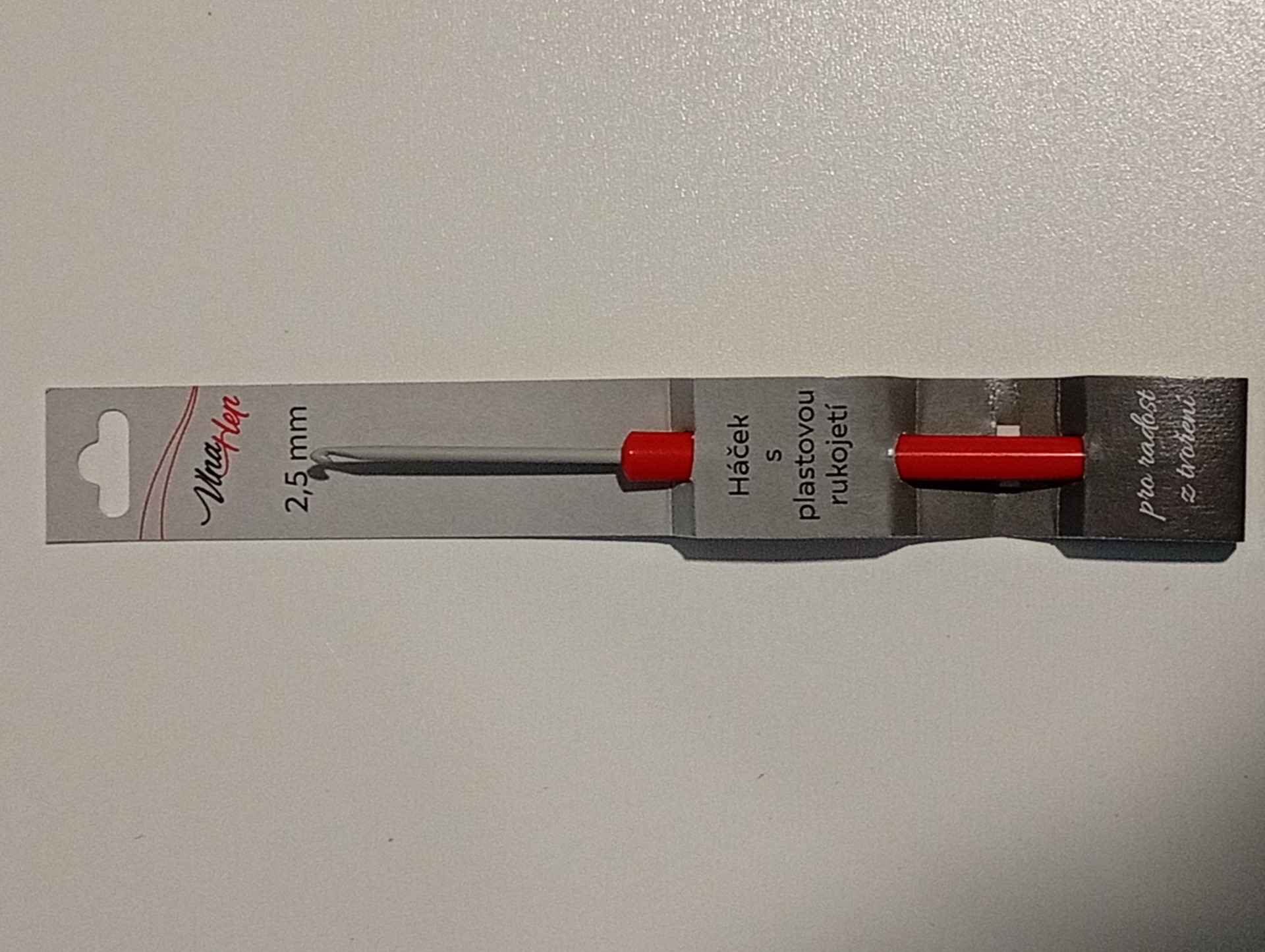 Háček s plastovou rukojetí 2,5 mm